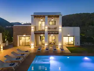Villa en la ciudad de Ibiza